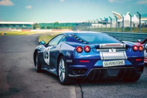 up-free-car-race-438467_1920